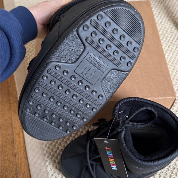 Moon Boot Icon Low - Picture 2 of 6